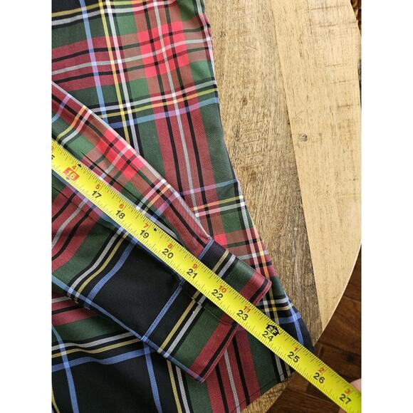 Foxcroft Shaped Fit Tartan Plaid Non Iron Shirt Women's Size 12 Holiday Preppy - Picture 8 of 9